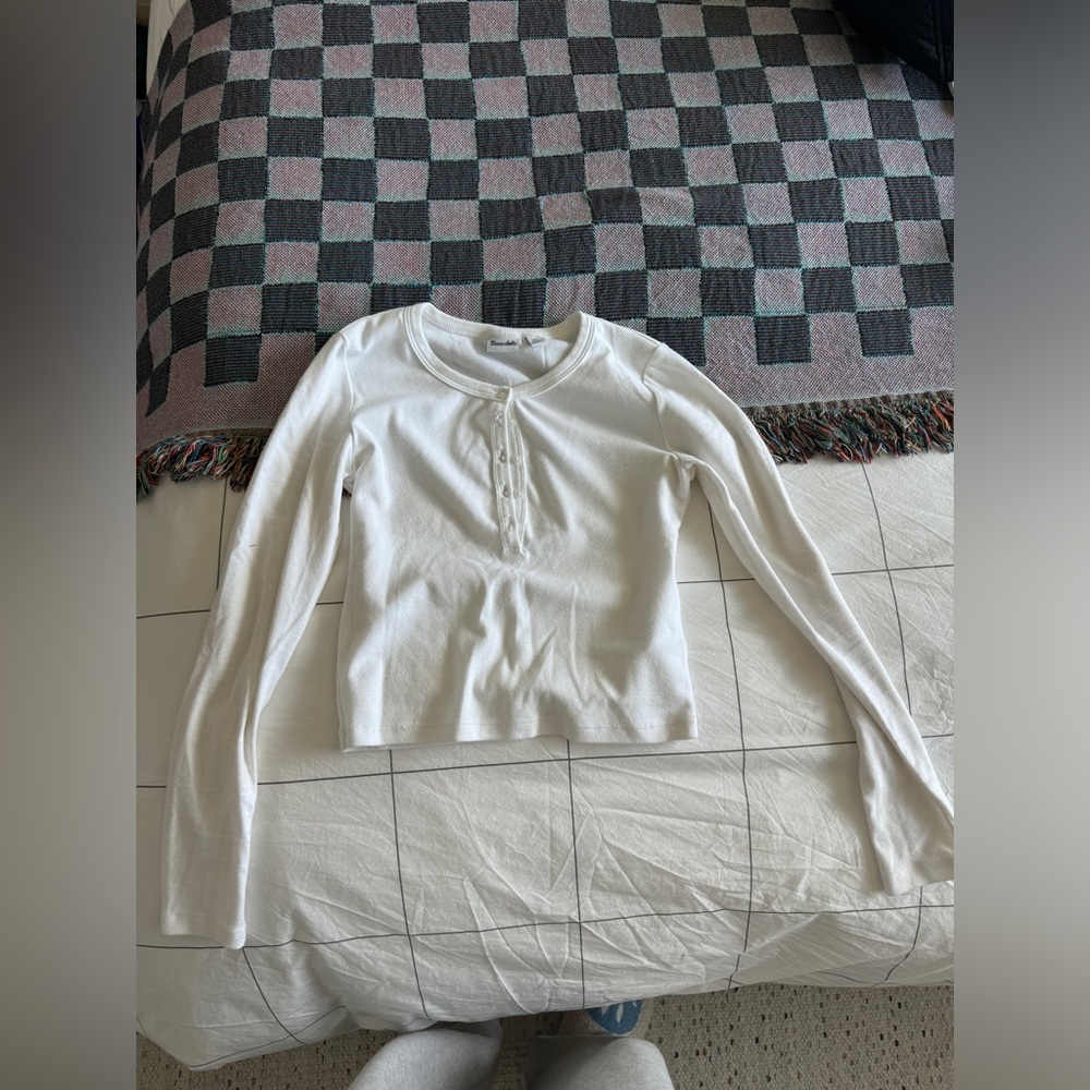 white Aritzia top